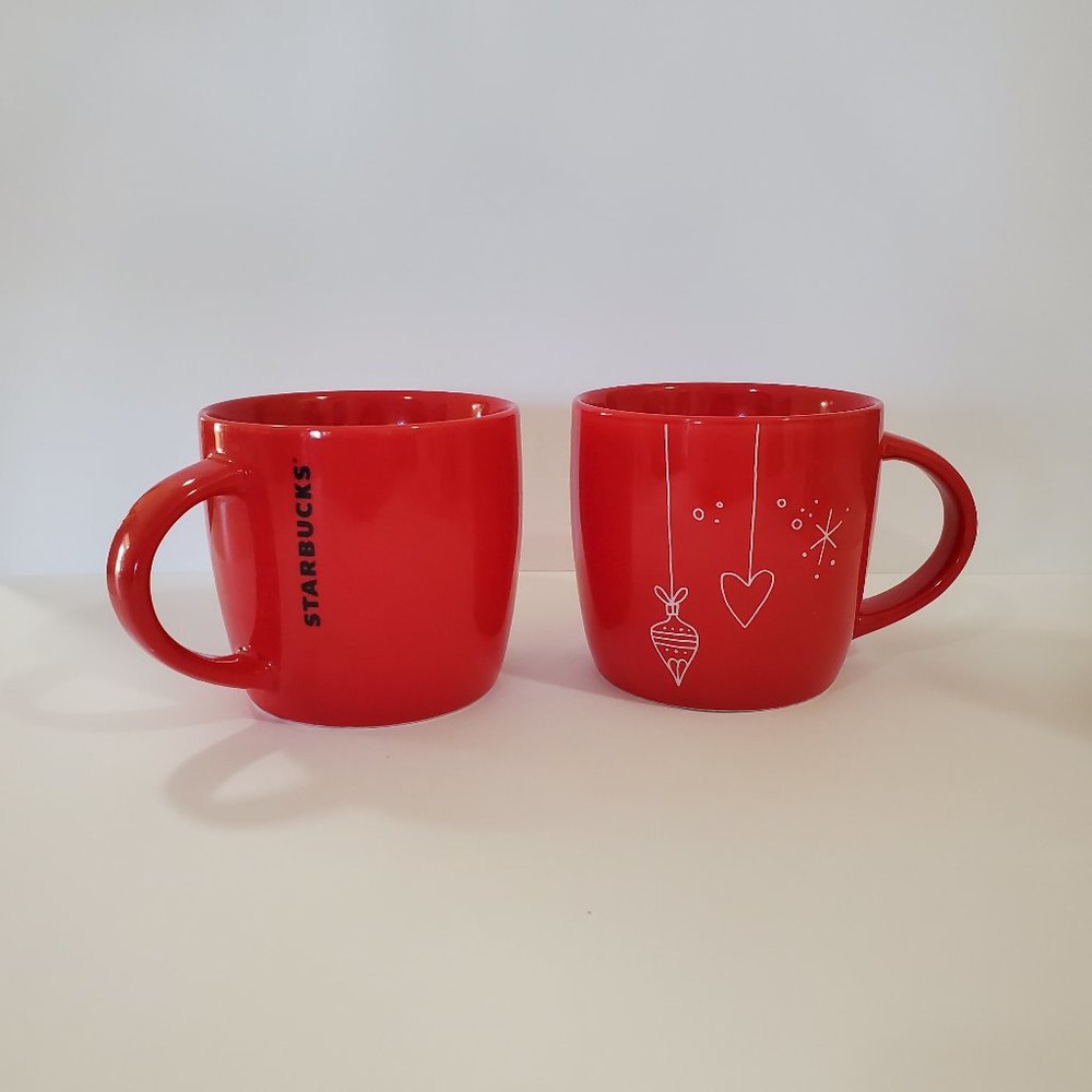 Starbucks Holiday Christmas Red Mugs Set of 2,‎ 14 OZ. NWOT